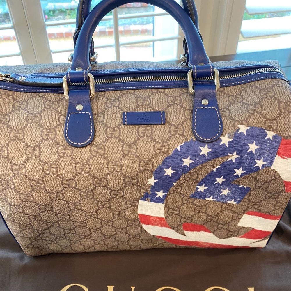 RARE American flag 100% authentic Gucci handbag